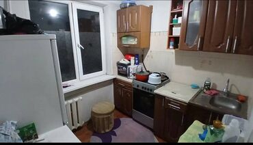срочно сдаётся квартира маладая гвардия: 1 бөлмө, 35 кв. м, 104-серия, 4 кабат, Косметикалык ремонт