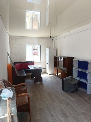 кислородный баллон аренда: 80 м², 4 комнаты, Утепленный