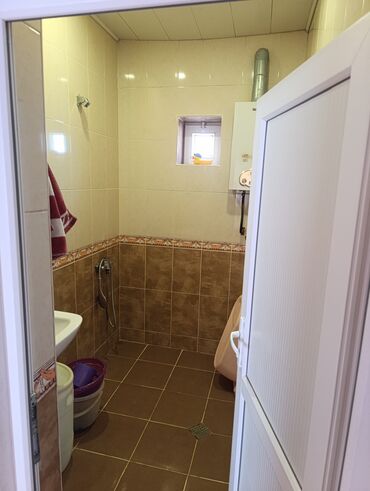 Həyət evləri və villaların satışı: 3 otaqlı, 90 kv. m, Kredit yoxdur, Orta təmir — 8