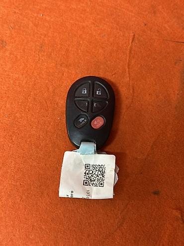 Автомобильный брелок‑пульт дистанционного управления (ключ‑фоб)
