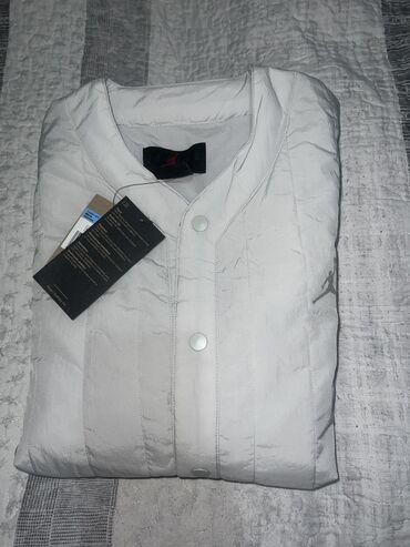 Ostale jakne: Jordan Flight Men's Baseball T-Shirt Blanco vel. M NOVO
FN — 10