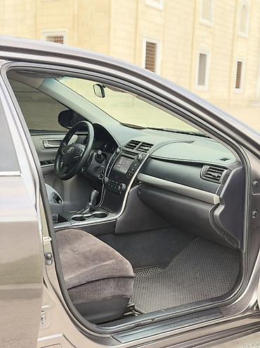 Продажа авто: Toyota Camry: 2015 г., Седан — 8