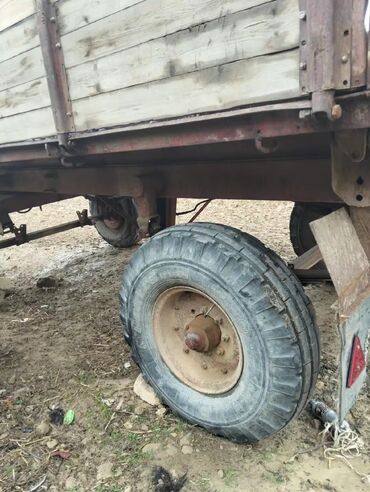 Qoşqular: Yük qoşqusu (tək oxlu) - Metallik korpus, dərin yük yeşiyi - Arxa — 7