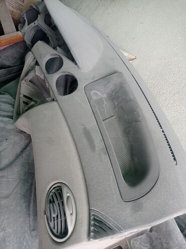 Другие аксессуары: Форд Фокус 1. поддон от Сплит порт 2 л. Блок АБС. Смотрите фотки 30 — 2