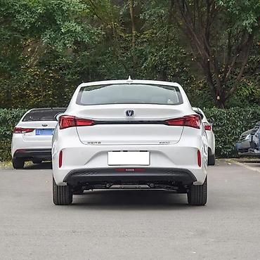 paneler: Changan Eado EV – tam elektrik sedan - Güc qurğusu: Önqaydılı — 4
