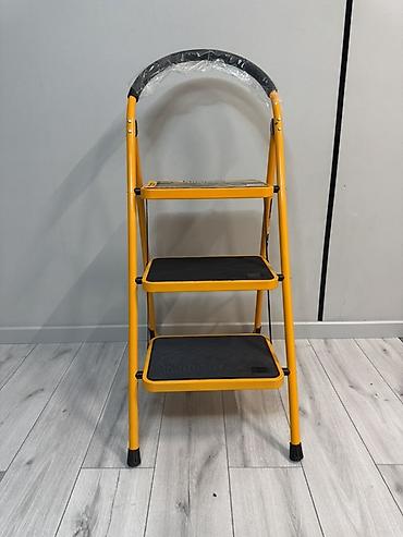 Складные стремянки-лестницы: Складная стремянка DINGO, 3 ступени оригинал Основные - Количество — 9