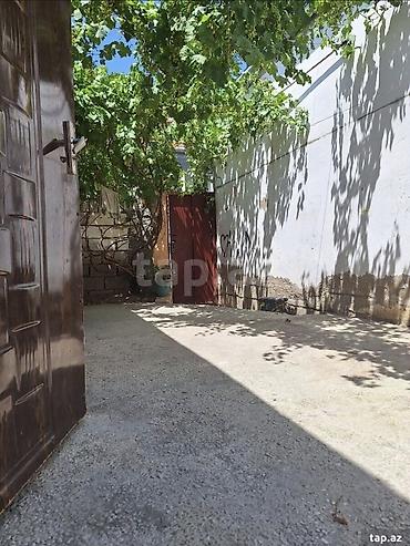 Həyət darvazaları: Bayıl qesebesi Şəfəq küçəsi, 40-45 kv m. həyət sahəsi satılır. Hal — 1