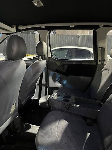 coroll: Toyota Yaris Verso: 2000 г., 1.5 л, Бензин, Минивэн — 9