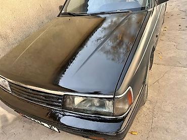 mazda 929: Mazda 929: 1987 г., 2 л, Механика, Бензин, Седан — 10