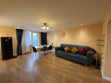 Uzunmüddətli kirayə mənzillər: Kirayə verilir: Bakı şəhərinin mərkəzində, dəniz mənzərəli, tam təchiz — 24