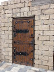 Həyət darvazaları: İşlənmiş Dəmir Həyət darvazası, Yana açılan, 3 m, Mexaniki, Qapı ilə, rəng - Qəhvəyi — 7