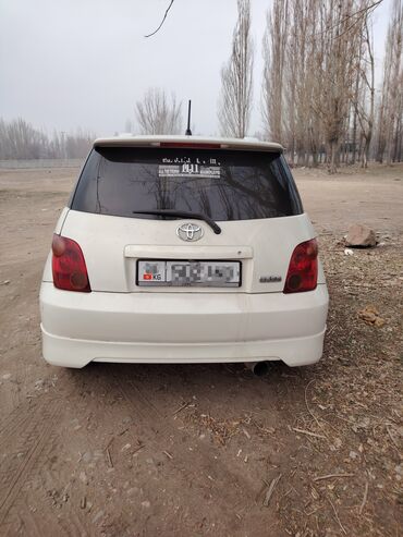 Toyota: Toyota ist: 2002 г., 1.5 л, Автомат, Бензин, Хэтчбэк — 4