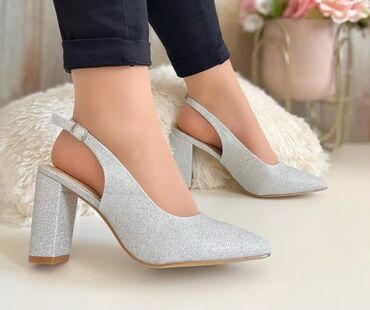 bez salonke zara: Stikla 8 5 cm 
sandalete 
36 do 41