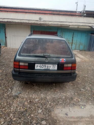 Volkswagen: Volkswagen Passat: 1988 г., 1.8 л, Механика, Бензин, Универсал