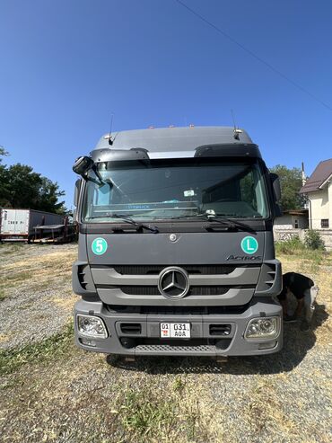 Тягачи: Тягач, Mercedes-Benz, 2013 г., Тентованный