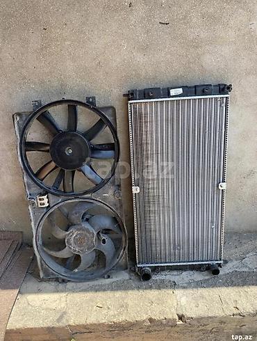 Pərlər, ventilyatorlar: Avtomobil soyutma sistemi üçün komplekt hissələr: - Radiator — 1