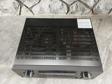 Musiqi mərkəzləri: - Marantz AV Surround Receiver SR8600 - HDMI girişi - Dolby — 8