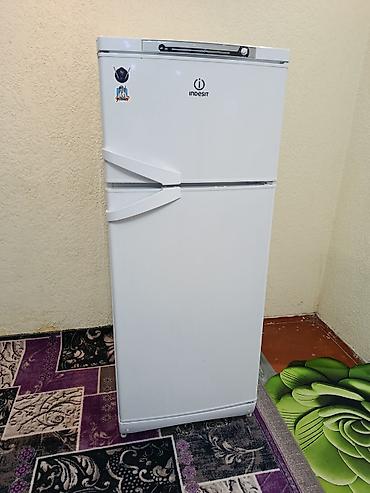 poco f5 купить: Холодильник Indesit, Б/у, Двухкамерный, De frost (капельный), 60 * 155 * 60 — 8