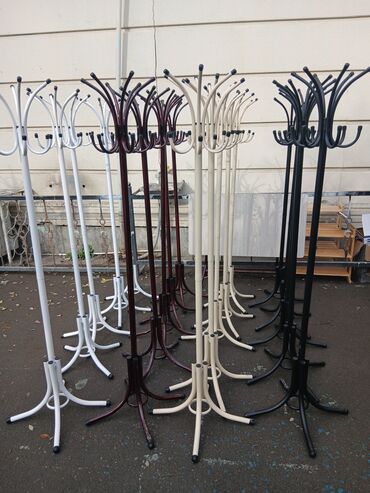 Asılqanlar: Yeni ve keyfiyyetli demir asilqanlar Qalinlar - 45 azn Nazikler - 26 — 3