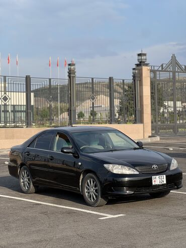 продам срочно машину: Toyota Camry: 2004 г., 2.4 л, Автоматтык, Бензин, Седан