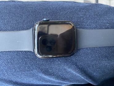 часы apple watch 5: Apple Watch 8 серия 45мм акб 100 Срочно продаю можем договориться о