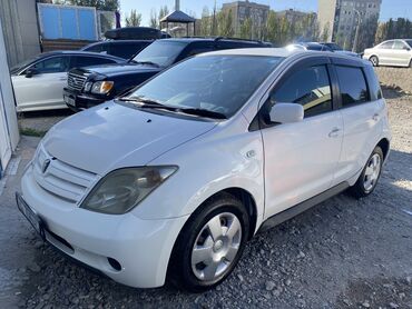 тайота авенсис хетчбек: Toyota ist: 2003 г., 1.3 л, Автомат, Бензин, Хэтчбэк