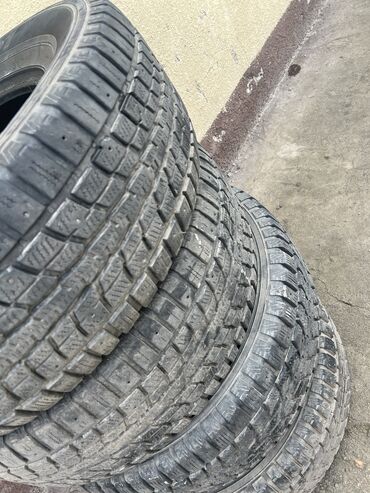 купить бу шины в бишкеке: Шины 285 / 65 / R 17, Б/у, Комплект, Внедорожные (АТ/МТ), Dunlop