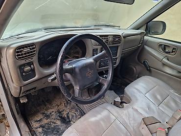ford transit v184: Yükdaşıma üçün etibarlı pikap - Korpus: ağ rəngli, birkabinli pikap — 7
