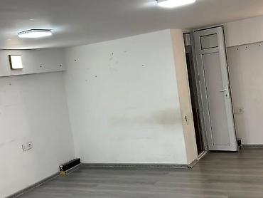 ofisler: 55 kvadratdan ibarət olan isigi suyu ayrica olan təmirli obyekt — 7