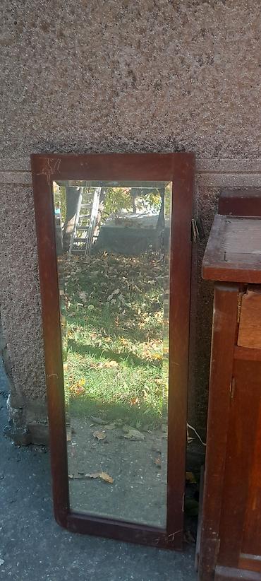 Komode: Drvene noćne komode – set od 2 komada + 2 ogledala u drvenim ramovima — 6