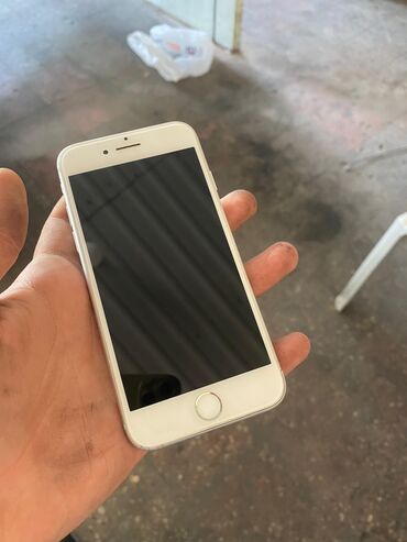 barter iphone: IPhone 8, 64 ГБ, Белый, Отпечаток пальца, Беспроводная зарядка