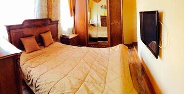 Günlük kirayə evlər: 200 kv. m, 4 otaqlı — 17