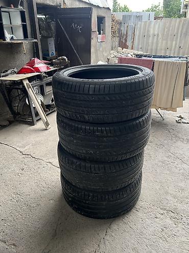 315.70.22.5: Пара 245.44’19.
Пара 275’40’19.
Разно широкие, стояли на мерседесе 222 — 3