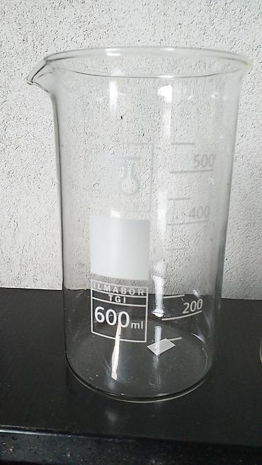 Ostali medicinski proizvodi: Vatrostalna staklena posuda 10 litara . Laboratorijske čaše - — 13