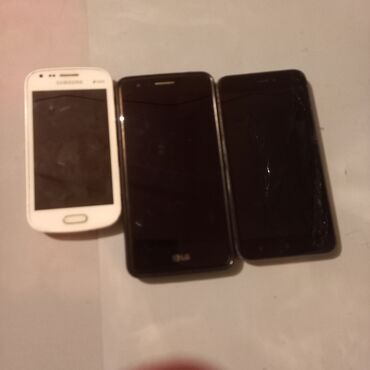 батарейка телефон: Samsung D550, Б/у, 32 ГБ, цвет - Белый, 2 SIM