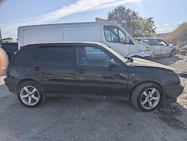 bud e9: Volkswagen Golf: 1995 г., 1.8 л, Механика, Бензин, Хэтчбэк — 10