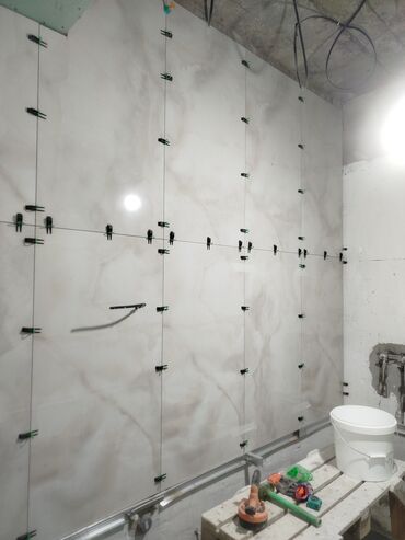 Сантехники: . Кафельщик. Кафельщик — 13