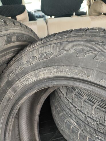 Шины: Шины 205 / 65 / R 16, Зима, Б/у, Комплект, Легковые, Япония, GoodYear