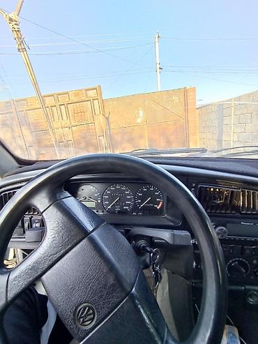 Volkswagen: Volkswagen Passat: 1990 г., 1.8 л, Механика, Бензин, Седан — 9