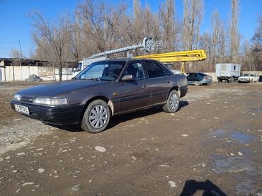 Mazda: Mazda 626: 1991 г., 2 л, Механика, Бензин, Седан