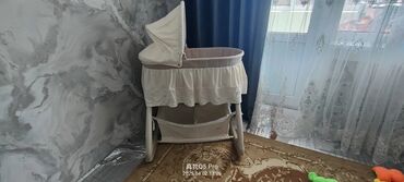 продам бу мебель бишкек: Люлька, Колдонулган, Бешик, Пластик, түсү - Саргыч боз, Өзү алып кетүү