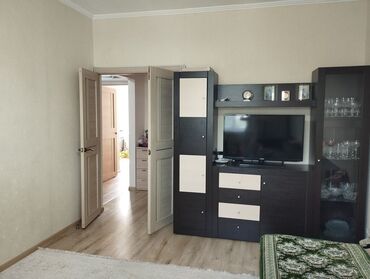 батир сатуу: 2 комнаты, 48 м², 105 серия, 3 этаж, Косметический ремонт