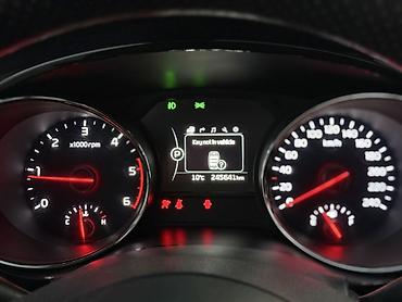 Kia: Kia Carnival: 2017 г., 2.2 л, Типтроник, Дизель, Минивэн at lalafo.kg — 15 Kia: Kia Carnival: 2017 г., 2.2 л, Типтроник, Дизель, Минивэн — 15