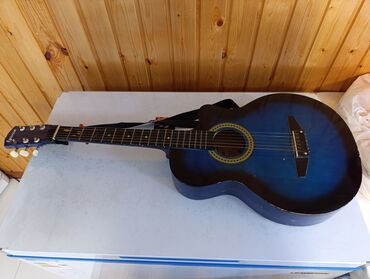 стоимость гитары: Гитара 2000