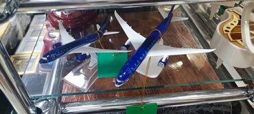 Oyuncaqlar: Teyyare modelı suvenır. uzunluq 12 sm.25 AZN.uzunluq 20 sm 35 AZN.30 -da lalafo.az — 4 Oyuncaqlar: Teyyare modelı suvenır. uzunluq 12 sm.25 AZN.uzunluq 20 sm 35 AZN.30 — 4