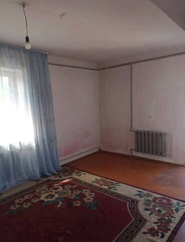 квартира берилет дордой базар: 1 бөлмө, Кыймылсыз мүлк агенттиги, Чогуу жашоосу жок, Жарым -жартылай эмереги бар