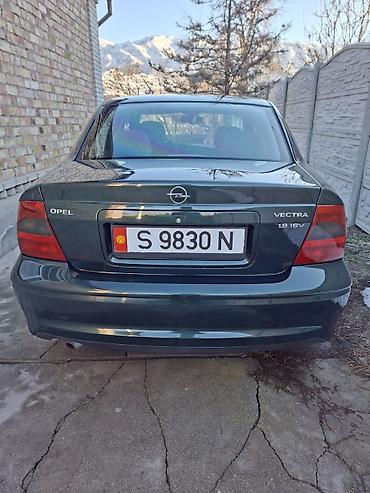 Opel: Opel Vectra: 1999 г., 1.8 л, Механика, Бензин, Седан — 5