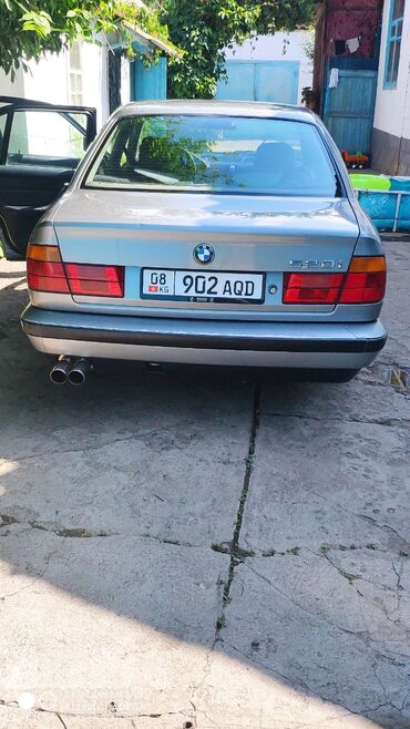 панель бмв: BMW 5 series: 1988 г., 2 л, Механика, Бензин, Седан