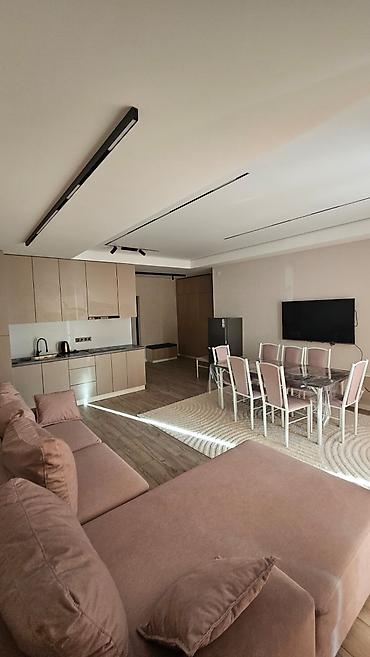Недвижимость: 2 комнаты, 67 м², Элитка, 1 этаж, Дизайнерский ремонт — 1