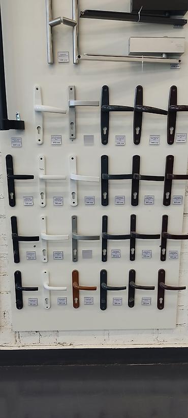 Алюминиевые окна на заказ: Алюминиевое окно на заказ, Тип окна: Витражные, Мансардные, Панорамные, Декоративные особенности: Другие особенности, Бесплатная установка, Без рассрочки — 3